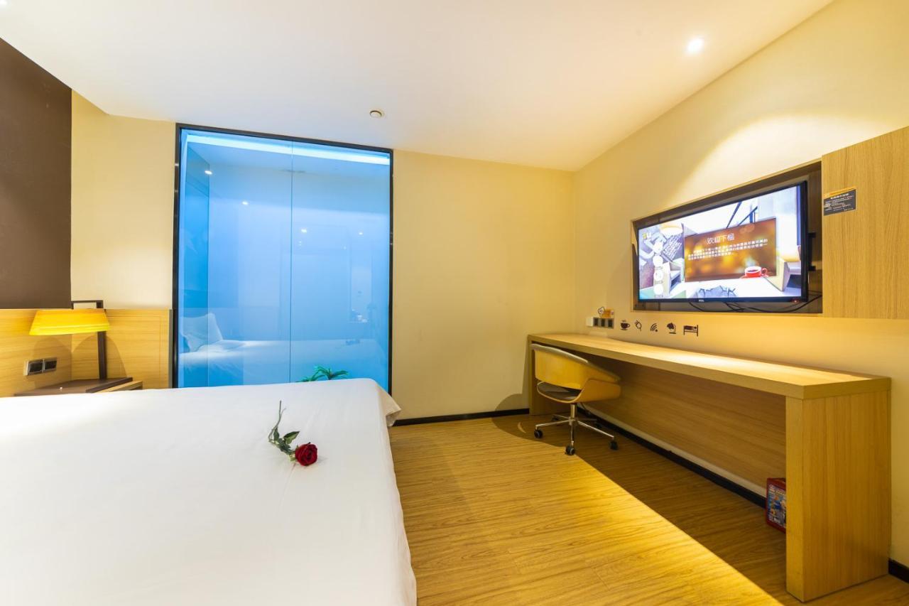 Iu Hotel Chongqing Jiefangbei Ngoại thất bức ảnh